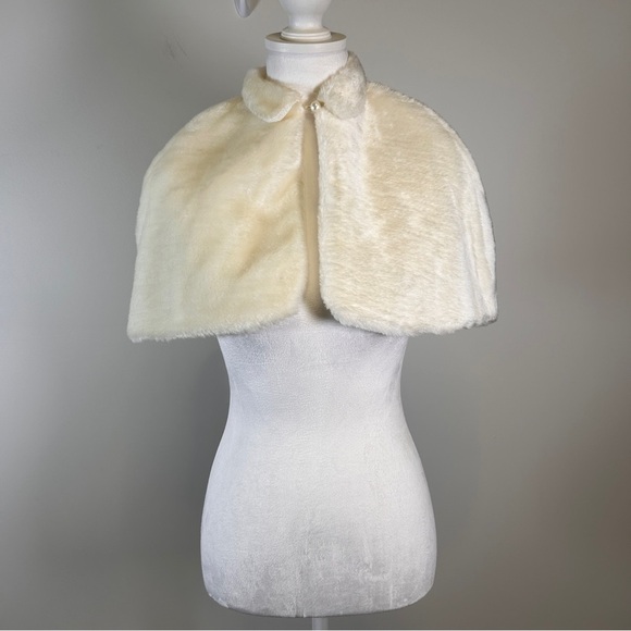 Tot on Fifth Avenue Girls 24 Months Fancy Cream Faux Fur Capelet soft shawl - Picture 1 of 6